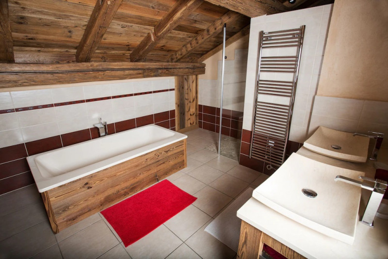 Chalet Vers Les Plans sdb2 - © Bouchage Yann Chalet Vers Les Plans sdb2