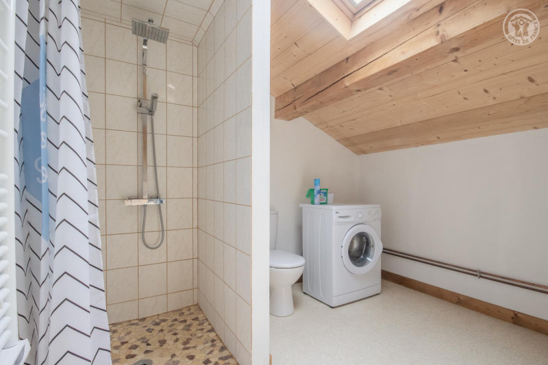 Salle de douche - © Gîtes de France Salle de douche