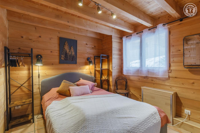 chambre double même niveau que salon/cuisine