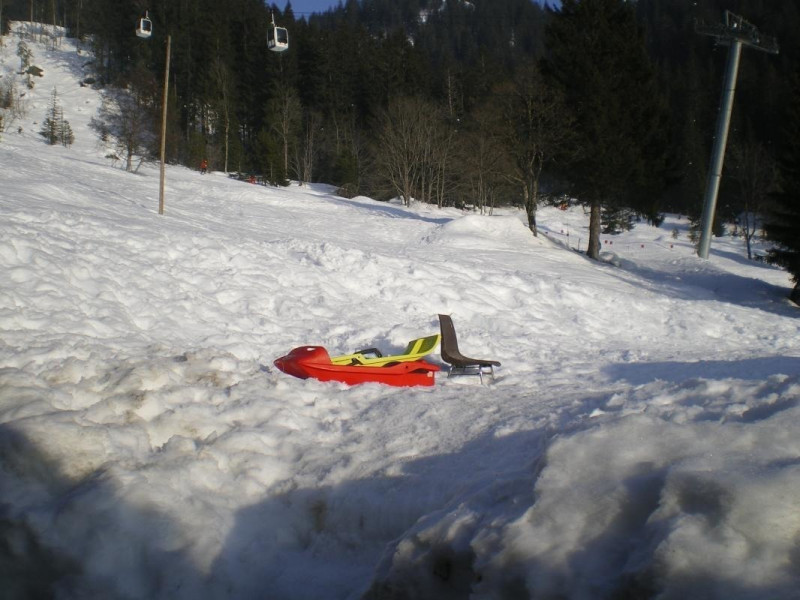 on peut faire aussi de la luge! - © Gîtes de France on peut faire aussi de la luge!