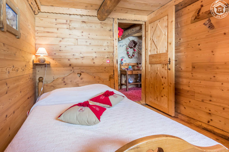 Aux deux marmottes ,la chambre 2 - © Gîtes de France Aux deux marmottes ,la chambre 2