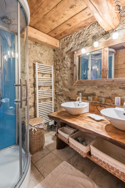 la salle de bain - © Gîtes de France la salle de bain