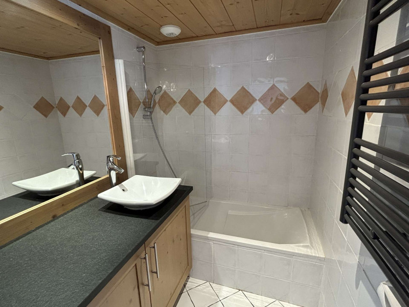 _clients_227362001_photos_17878j_23330411