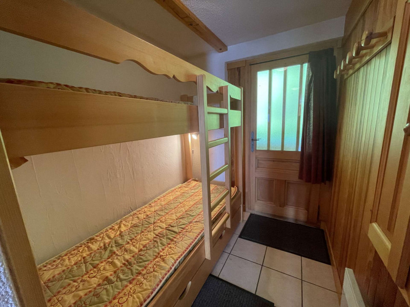 _clients_227362002_photos_23300j_22036382