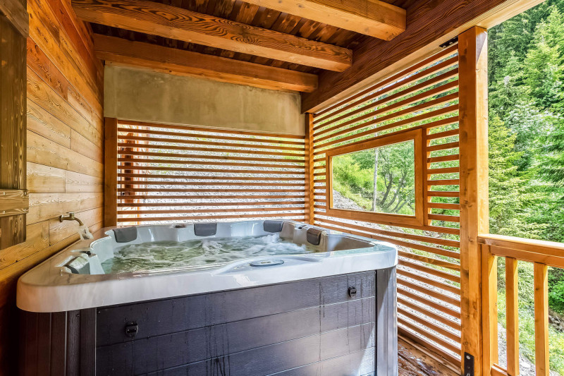 _lv_images___lot_0000000828_11_12422368 _lv_images___lot_0000000828_11_12422368