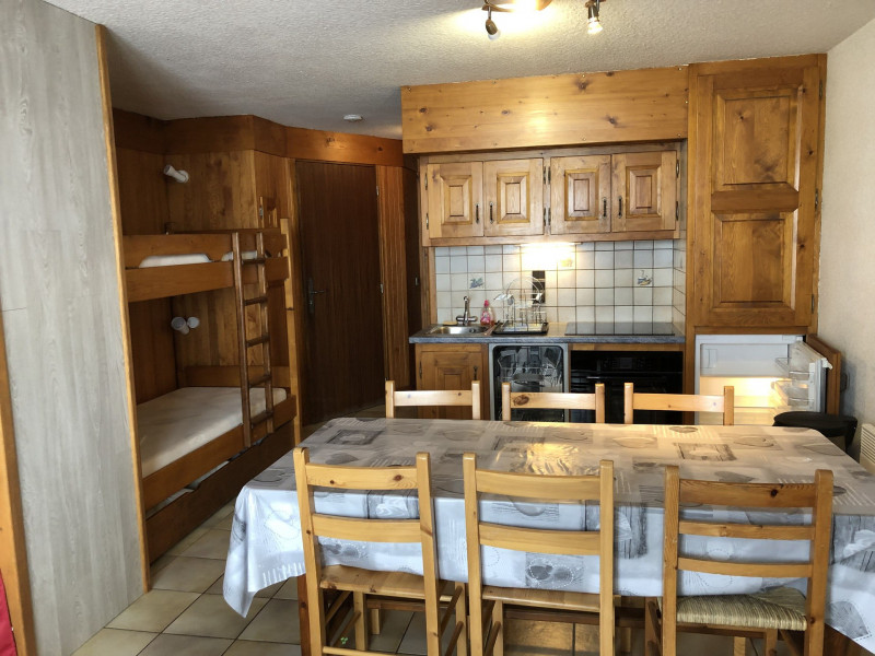 _lv_images___lot_0000000876_03_12235724 _lv_images___lot_0000000876_03_12235724