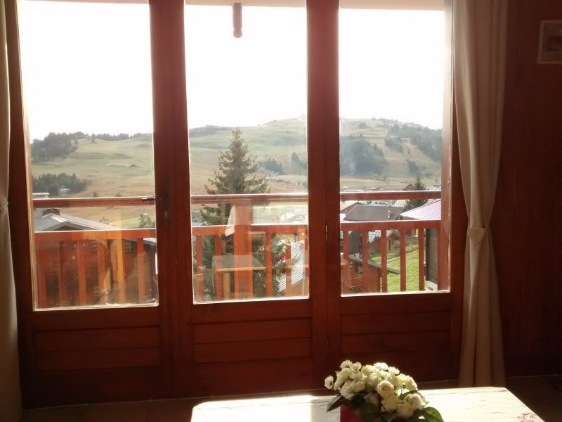 _lv_images___lot_0000000879_05_12235744