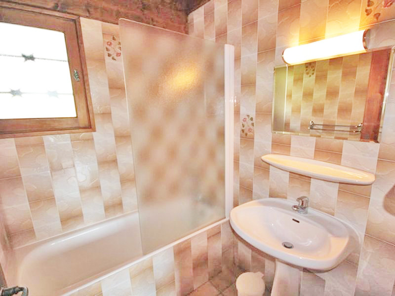 _lv_images___lot_0000000887_04_11976495