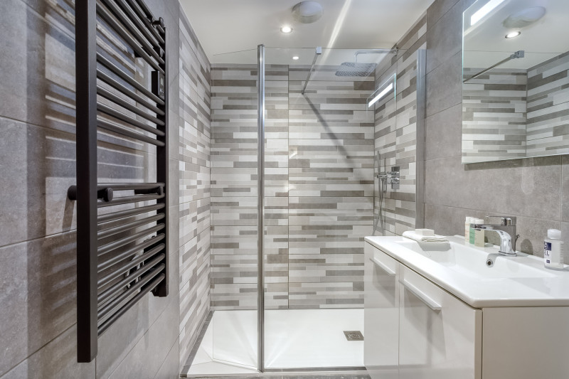 _lv_images__lot_0000000830_09_12981130 _lv_images__lot_0000000830_09_12981130