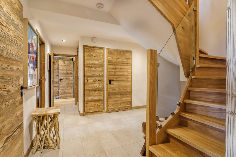 _lv_images__lot_0000000850_05_17155747