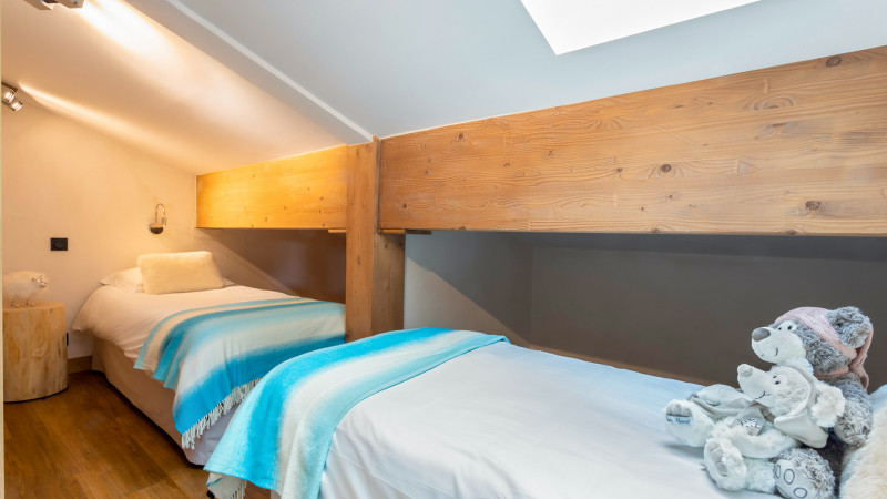 _lv_images__lot_0000000856_03_17155456 _lv_images__lot_0000000856_03_17155456