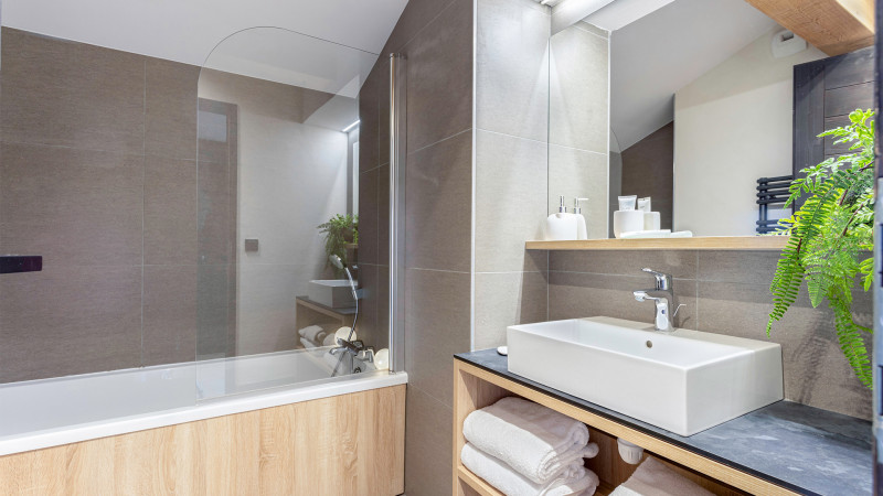 _lv_images__lot_0000000856_07_17155460 _lv_images__lot_0000000856_07_17155460