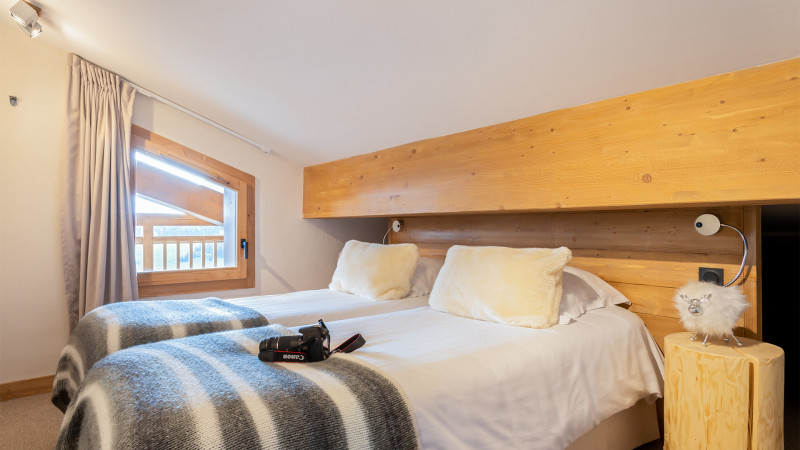 _lv_images__lot_0000000857_04_17155476 _lv_images__lot_0000000857_04_17155476