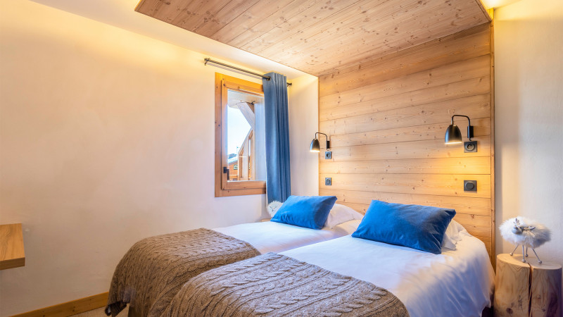 _lv_images__lot_0000000864_04_17155957 _lv_images__lot_0000000864_04_17155957