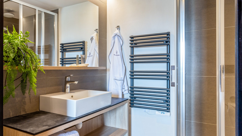 _lv_images__lot_0000000872_05_17155700 _lv_images__lot_0000000872_05_17155700