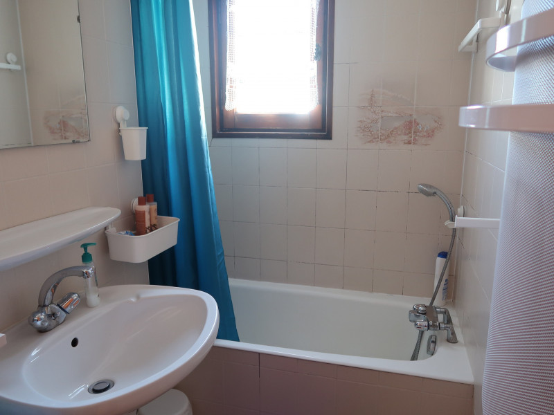 _lv_images__lot_0000000877_06_17155783