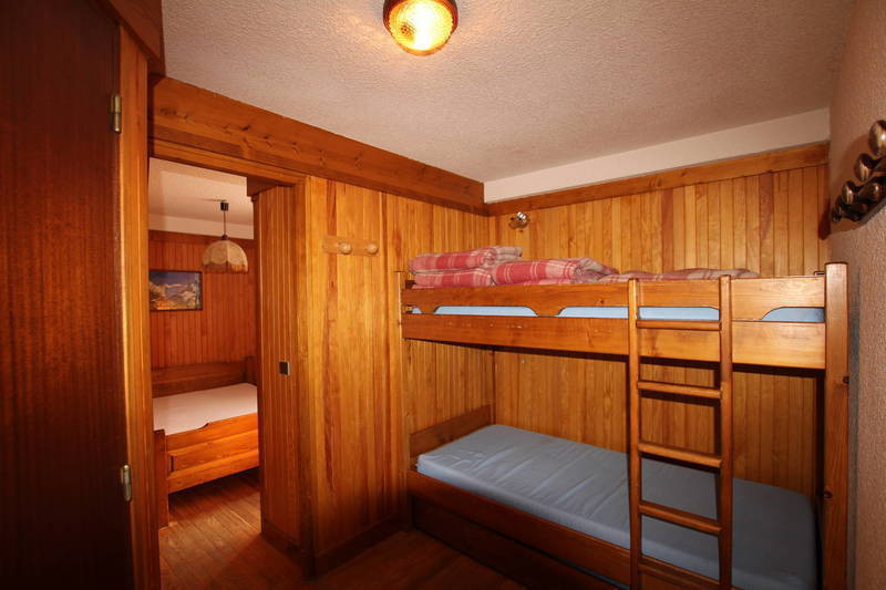 _lv_images__lot_0000000884_07_17155824