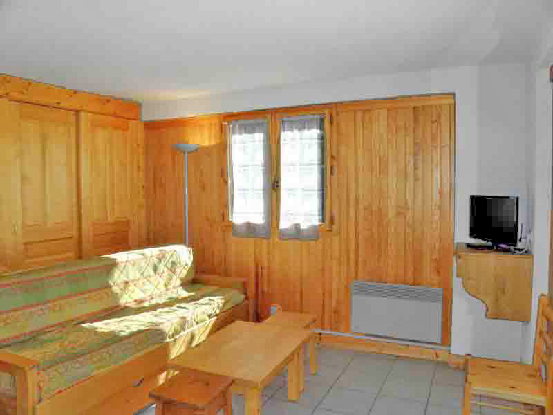 _lv_images__lot_0000000903_02_17155509