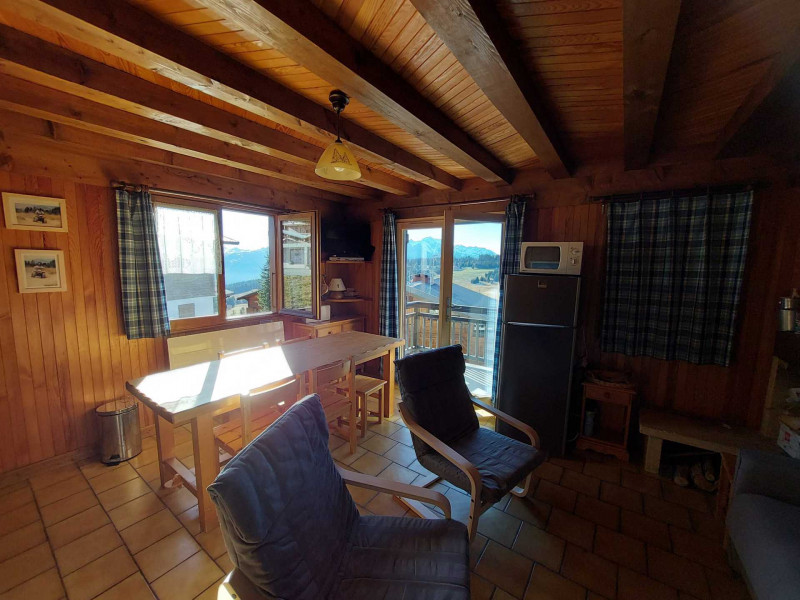 _lv_images__lot_0000001026_04_12852657