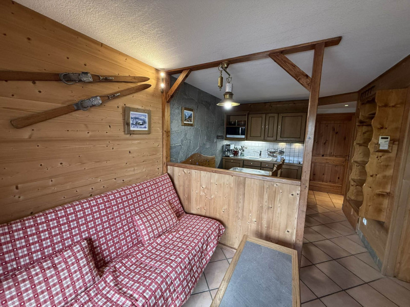 _lv_images__lot_0001010003_01_20673531 _lv_images__lot_0001010003_01_20673531