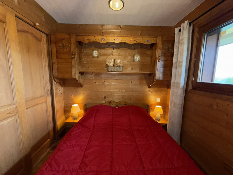 _lv_images__lot_0001010003_02_20745983 _lv_images__lot_0001010003_02_20745983