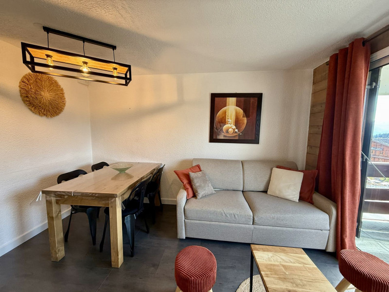 _lv_images__lot_0001020106_01_22213456