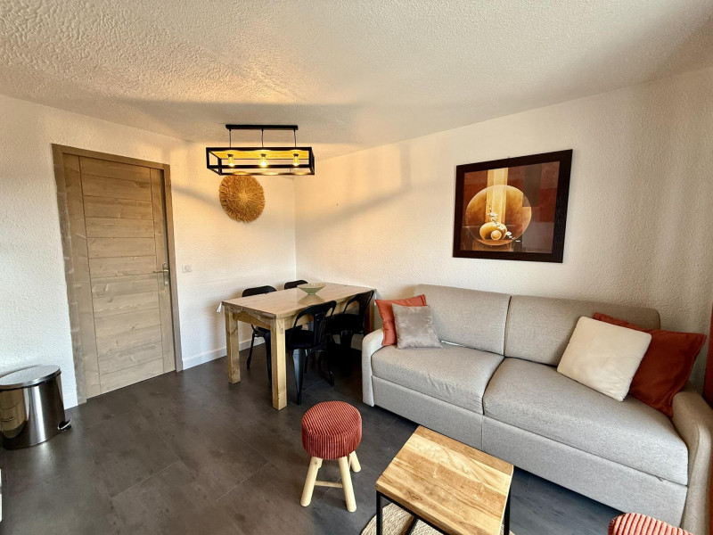 _lv_images__lot_0001020106_07_21102614