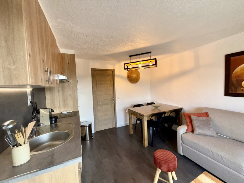 _lv_images__lot_0001020106_08_23477329 _lv_images__lot_0001020106_08_23477329