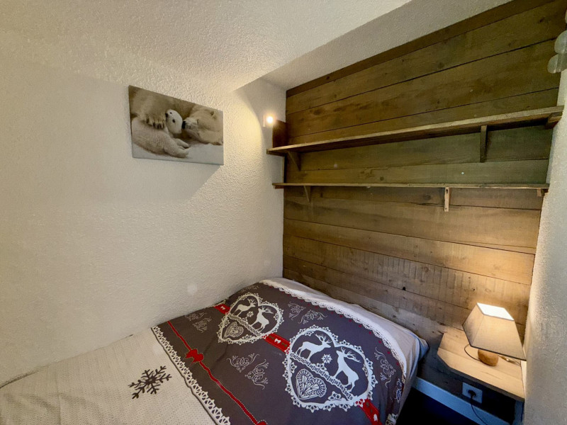 _lv_images__lot_0001020106_09_21279510