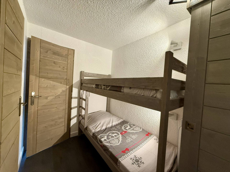 _lv_images__lot_0001020106_10_21895249