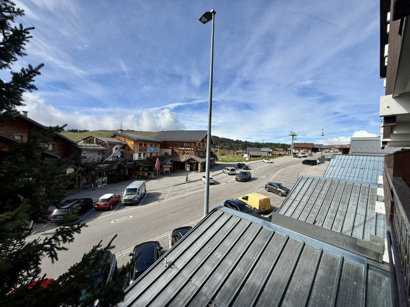 _lv_images__lot_0001020106_13_20529767