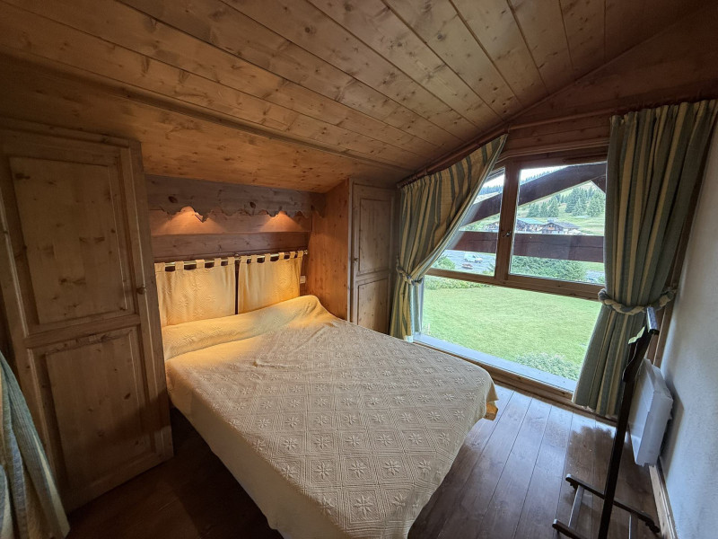 _lv_images__lot_0001030023_02_22168513