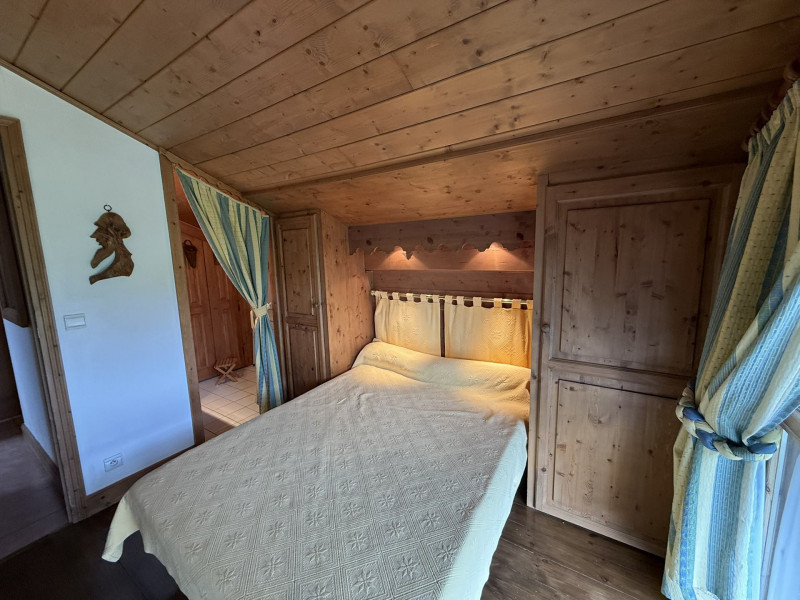 _lv_images__lot_0001030023_09_22168520