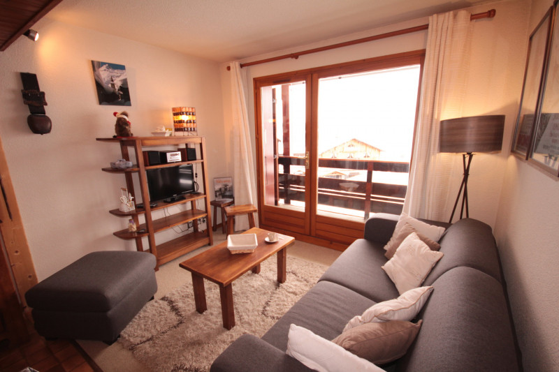 _lv_images__lot_0001040207_09_22349580