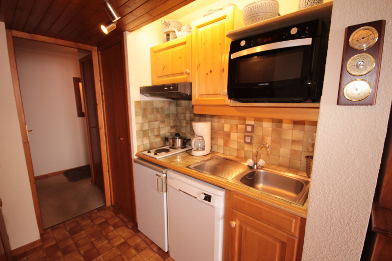 _lv_images__lot_0001040207_11_20209120 _lv_images__lot_0001040207_11_20209120