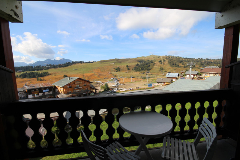 _lv_images__lot_0001040215_10_20995963