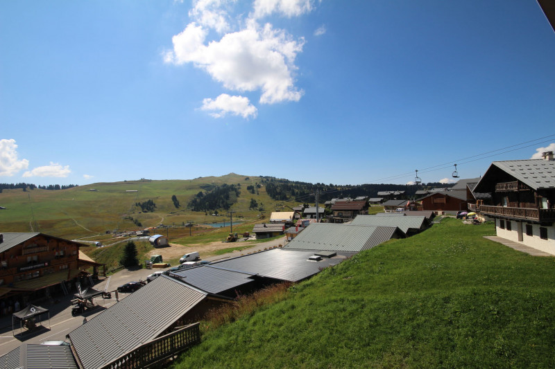 _lv_images__lot_0001040216_09_23489206
