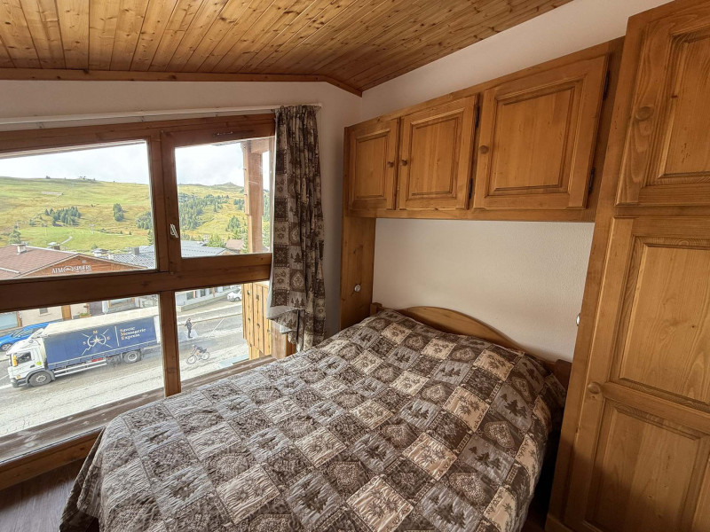 _lv_images__lot_0001060020_02_21133612