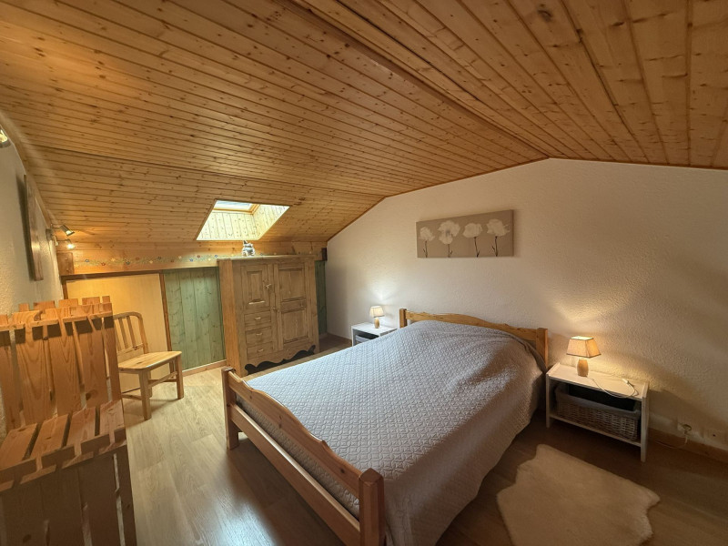 _lv_images__lot_0001060041_10_20485551