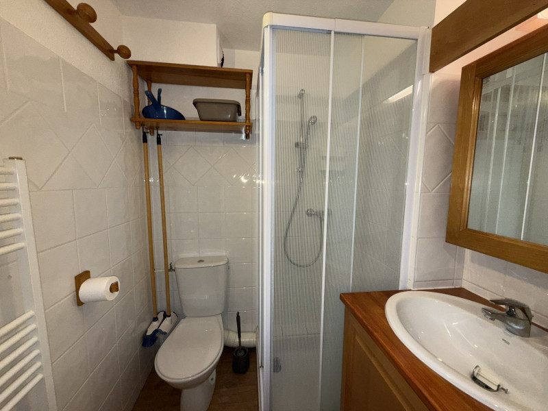 _lv_images__lot_0001070021_03_20372740 _lv_images__lot_0001070021_03_20372740