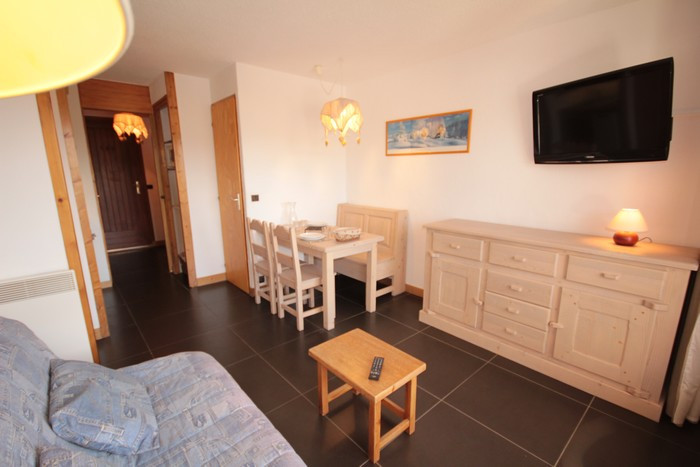 _lv_images__lot_0001100315_01_20577354