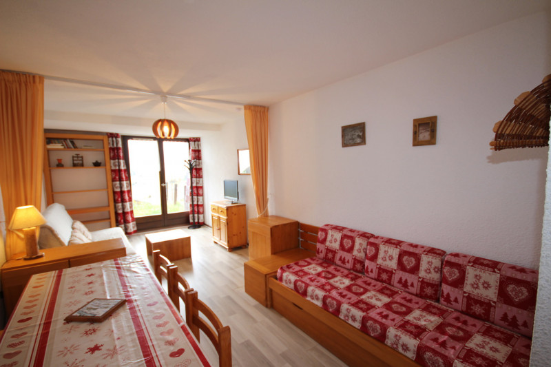 _lv_images__lot_0001120009_08_21158381