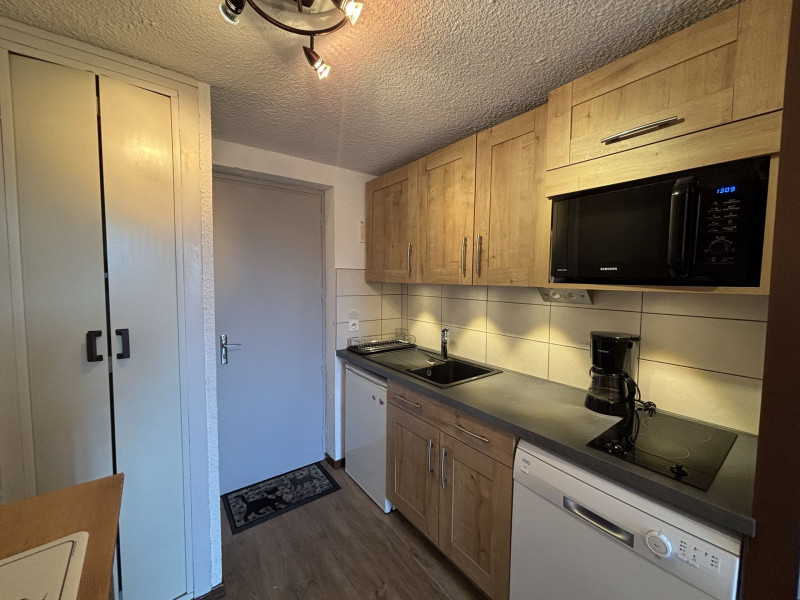 _lv_images__lot_0001130022_07_21135756