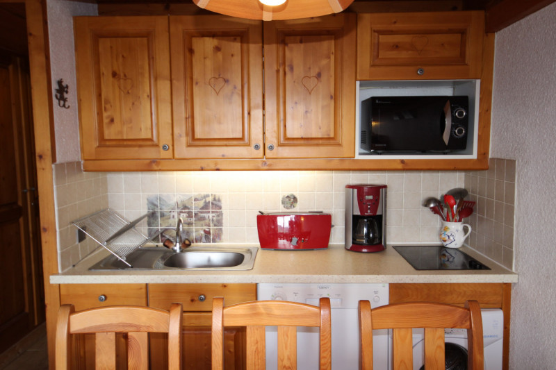 _lv_images__lot_0001170013_07_18645618