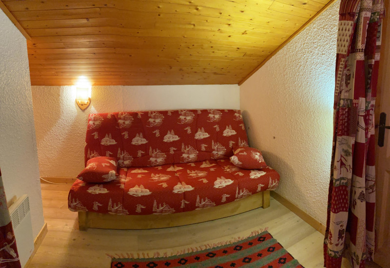 _lv_images__lot_0001170013_12_22188772