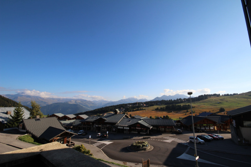 _lv_images__lot_0001220033_10_23350568