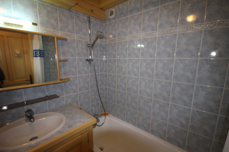 _lv_images__lot_0001270010_13_20201122 _lv_images__lot_0001270010_13_20201122