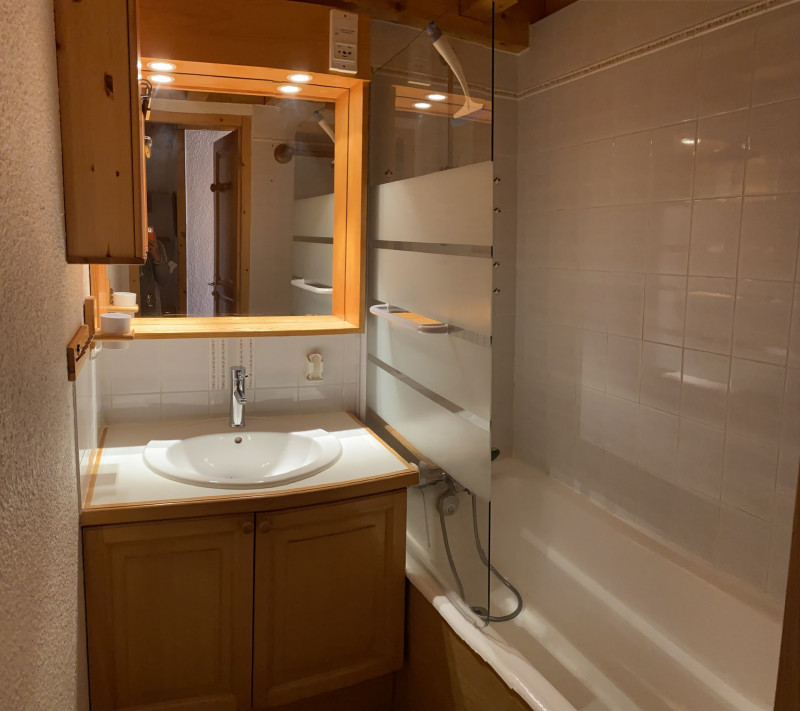 _lv_images__lot_0001370116_03_23574425 _lv_images__lot_0001370116_03_23574425