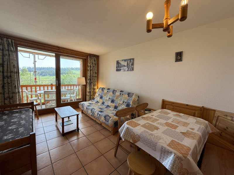 _lv_images__lot_0001380207_01_22246996