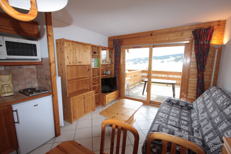_lv_images__lot_0001390303_01_23679626 _lv_images__lot_0001390303_01_23679626